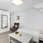 Modern Urban Loft Next To Center - By Nuvia Domus * Thessaloniki