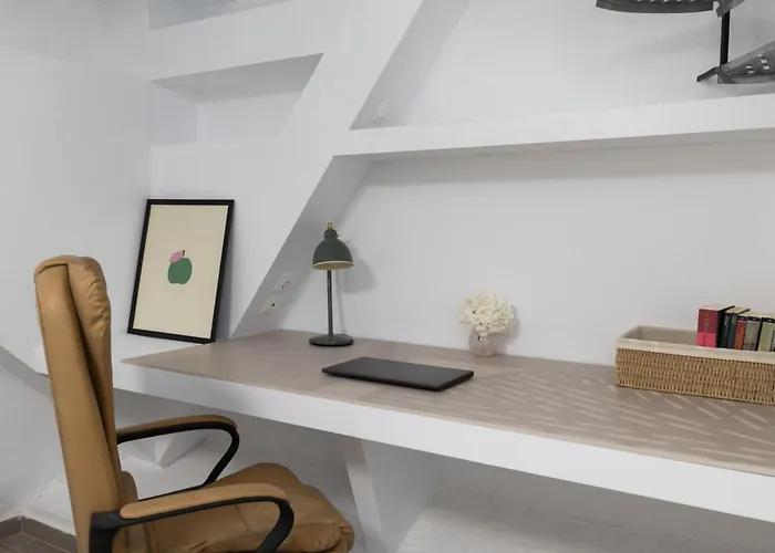Daire Modern Urban Loft Next To Center - By Nuvia Domus