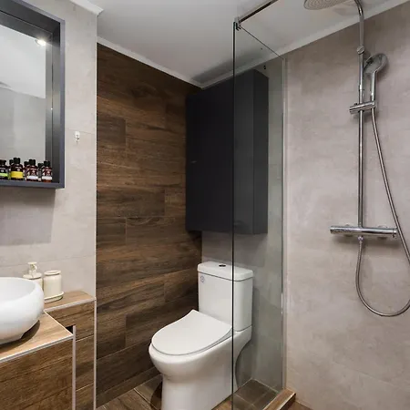 Modern Urban Loft Next To Center - By Nuvia Domus * Θεσσαλονίκη