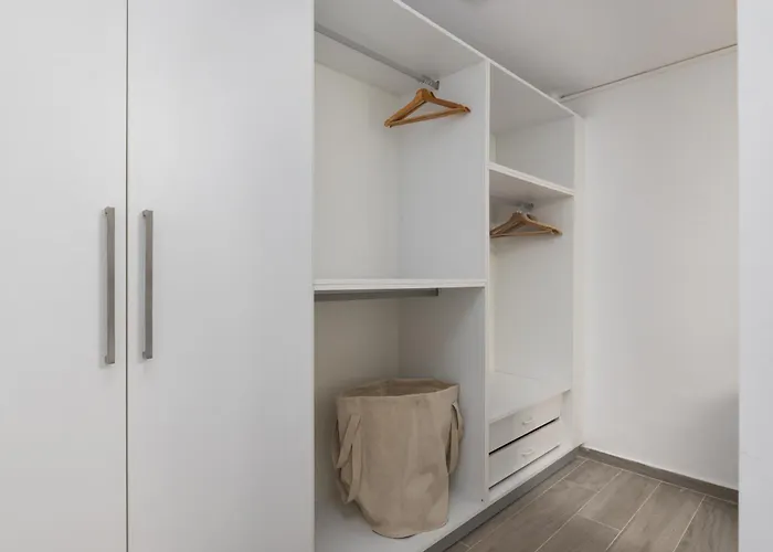 Apartment Modern Urban Loft Next To Center - By Nuvia Domus *