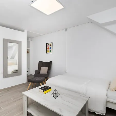 Loft Eight * Thessaloníki